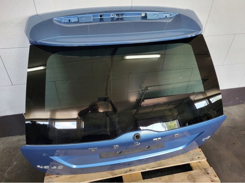 volvo xc60 lift klapa bagażnika 713 power blue
