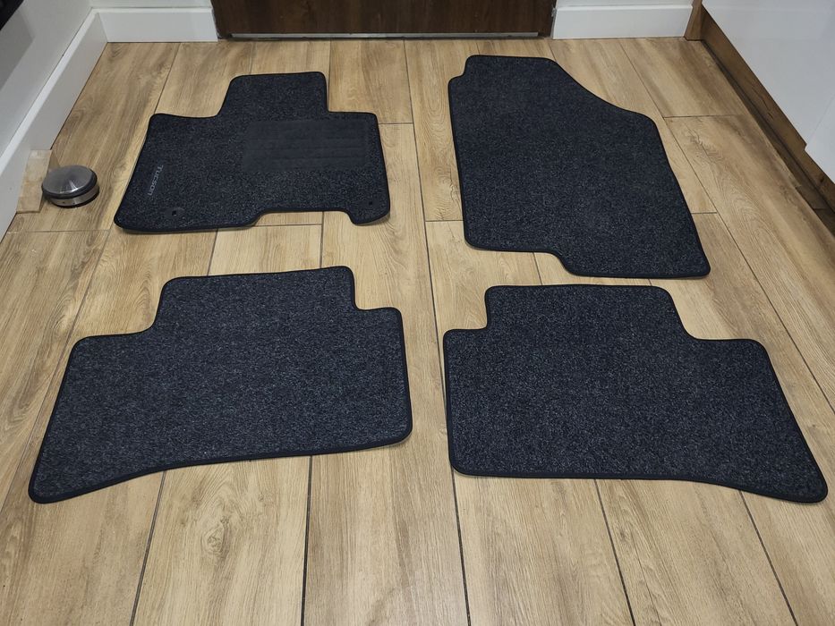 Hyundai Tuscon IV oryginalne dywaniki welurowe