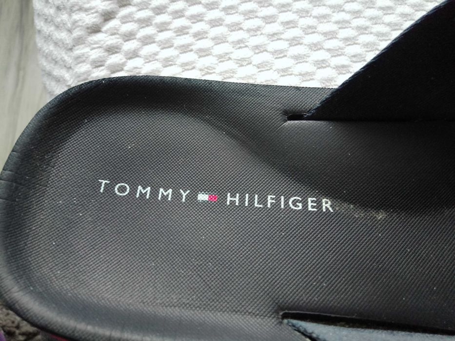 Japonki męskie Tommy Hilfiger rozm 41  jak NOWE
