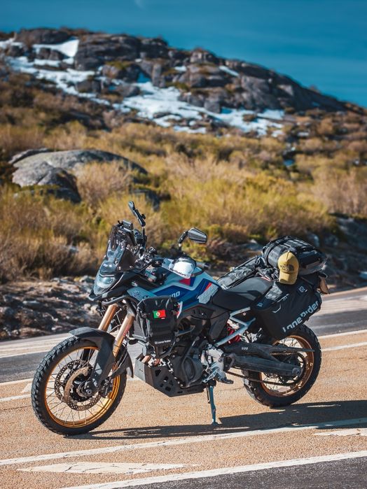 BAIXA DE PREÇO - BMW F 900 GS Trophy – Configuração Completa de Fábrica + Acessórios Aftermarket