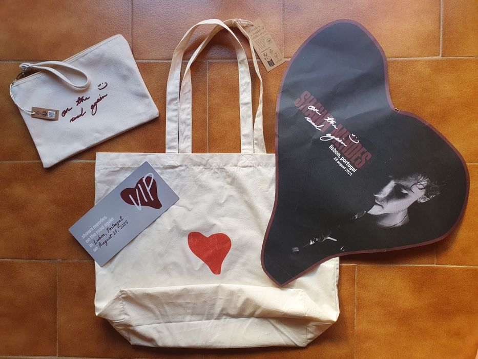 Kit merchandise VIP Shawn Mendes