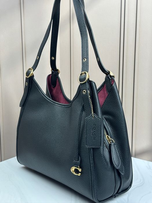 Містка жіноча шкіряна сумка Coach Willow Shoulder Bag з двома ремінцями Чорна