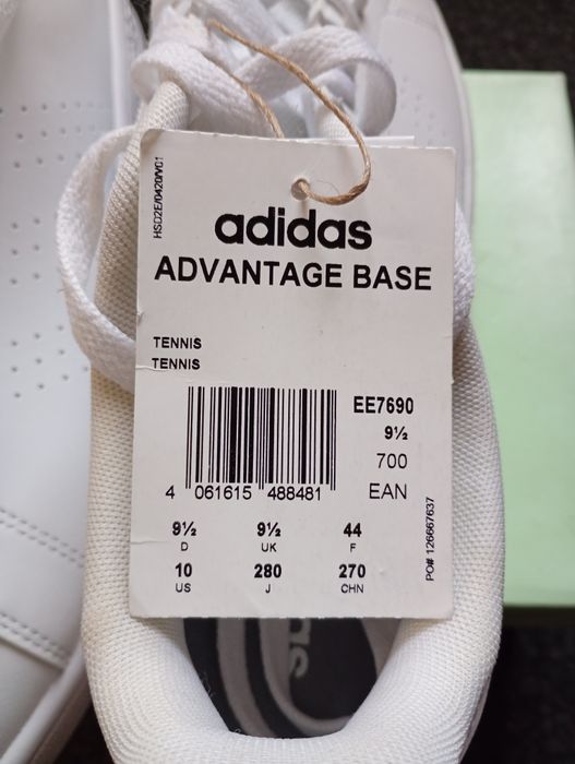 Buty nowe; adidasy-białe nr44