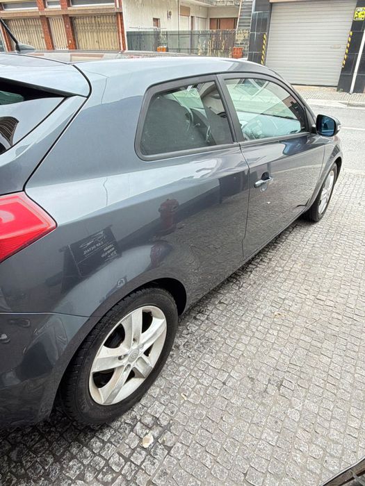 Kia ceed 1.4 2010