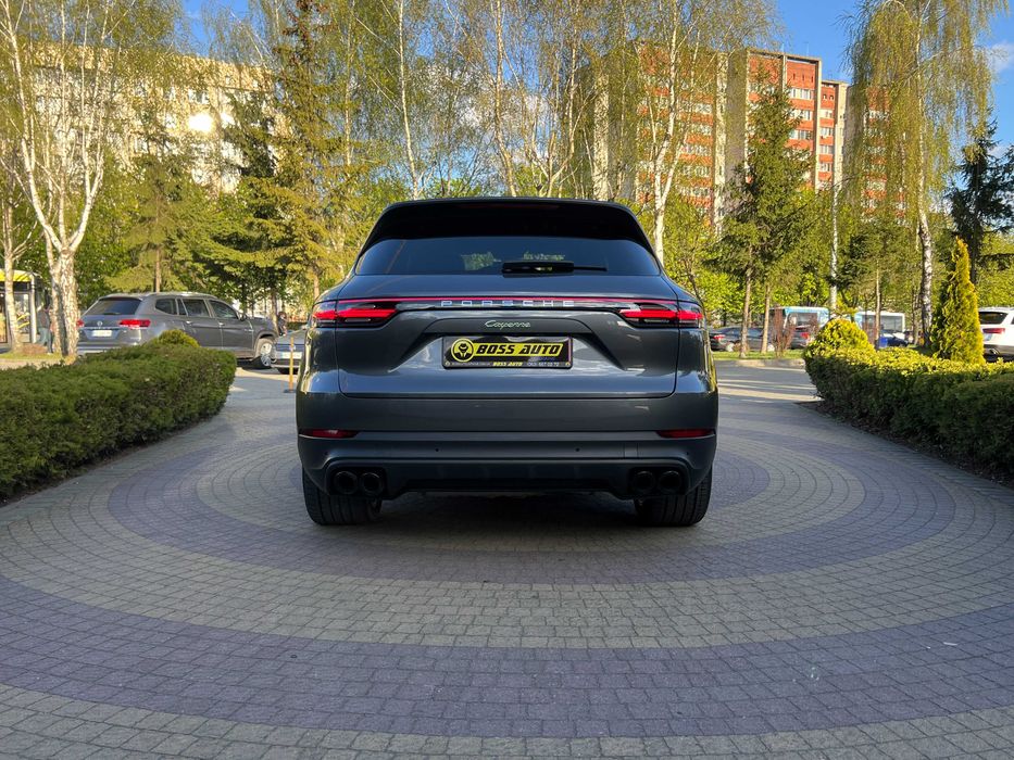 Porsche Cayenne 2022