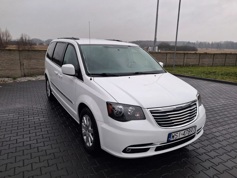 Chrysler Town & Country Chrysler Town and Country 3.6 Touring 2015 rok