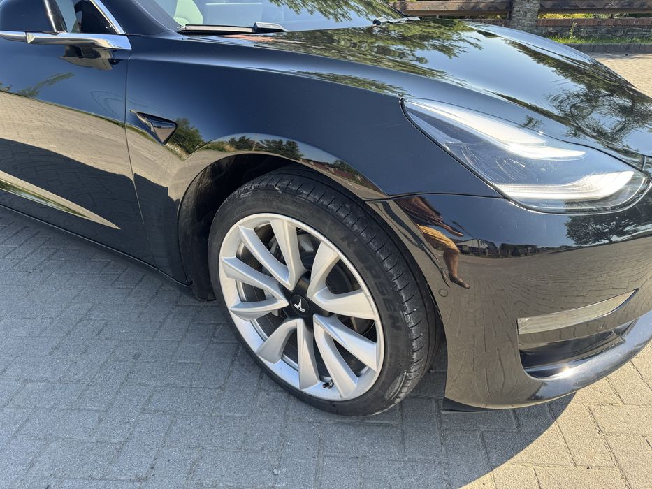 Tesla model 3 ccs2