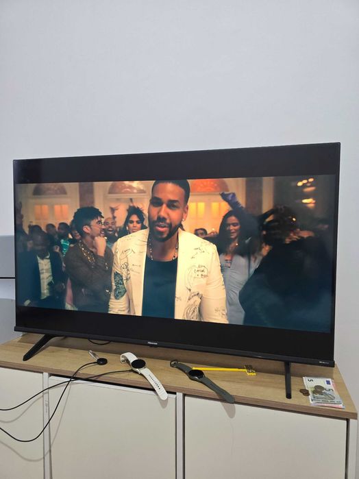 Tv 4k Hisense 43 polegadas ótimo estado