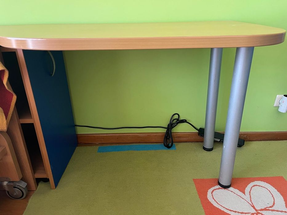 Mobília de Quarto juvenil cama/secretária/móvel cor pinho claro