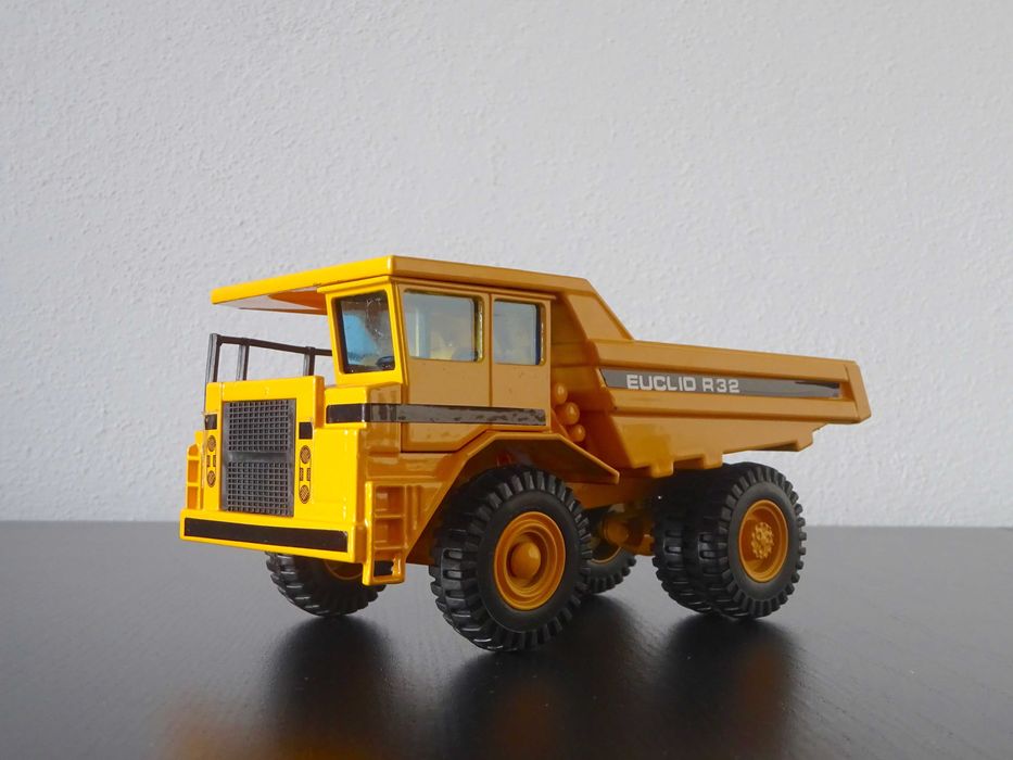 1:50 Joal 228 Euclid R32 Dumper