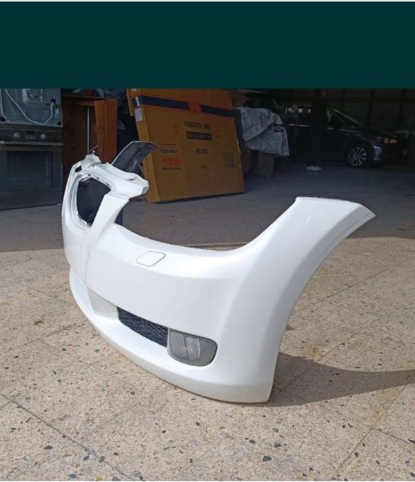 Parachoque BMW e92 original com faróis nevoeiro com pintura em branco