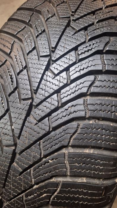 Зимняя шина резина одиночка распаровка Kumho Wintercraft WP52 размер 225/60 r18