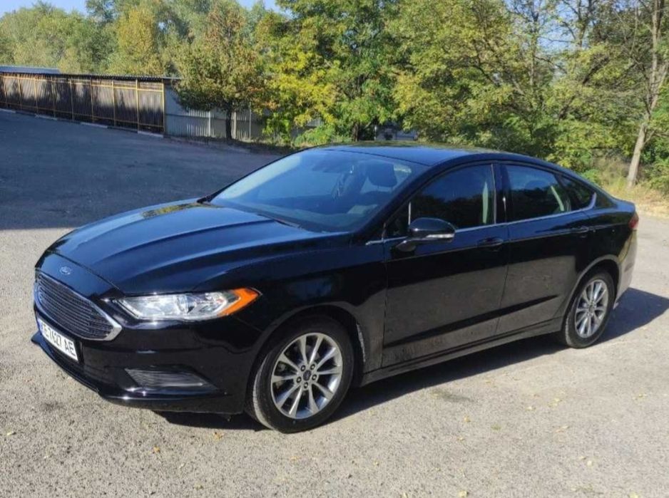 Продам   Ford fusion SE 2017