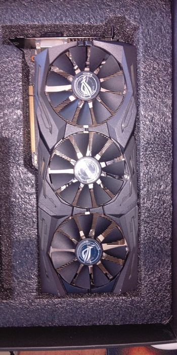 продам RX 580 на 8 ГБ гддр5