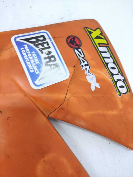 KTM 520 Sx,525,450 Exc Boczki na zbiornik paliwa Bak owiewki czesci