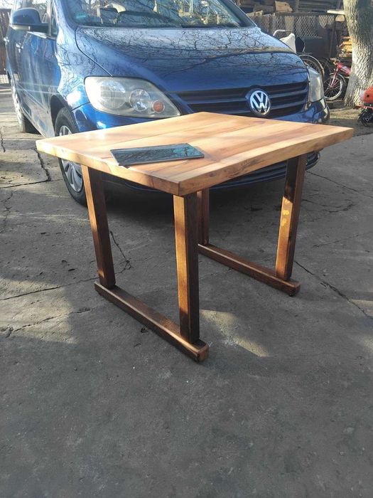 Банкетний столик з натурального дерева | Ручна робота