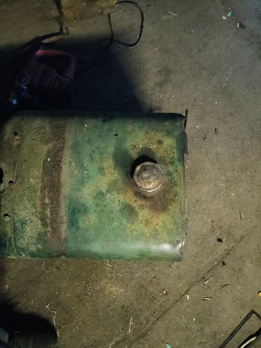 Sprzedam zbiornik paliwa ursus 4011