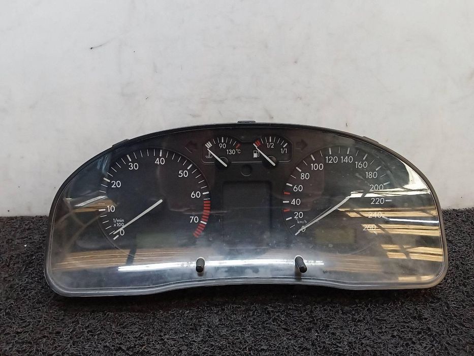 Quadrante Volkswagen Passat Berlina 3B2
