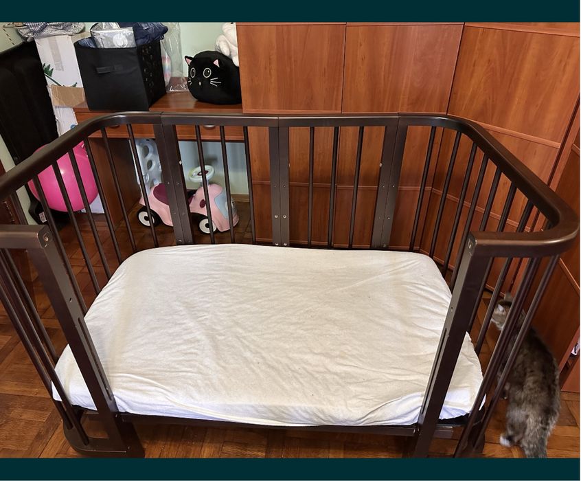 Дитяче ліжко. 70 на 120.