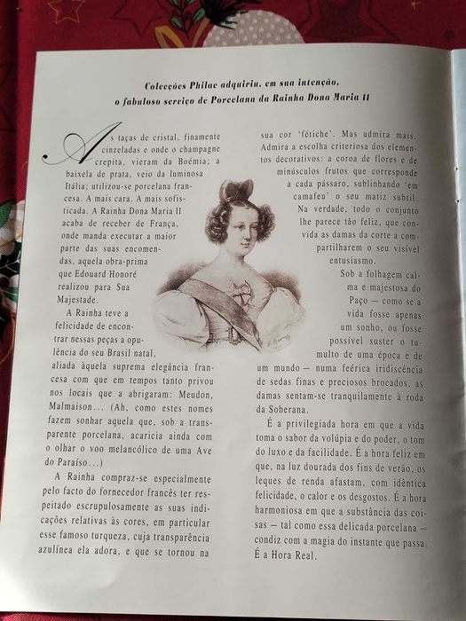 Coleção Autenticada de 15 Pratos Porcelana Rainha D. Maria II