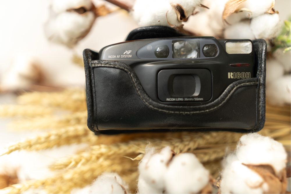 Плівкофий фотоапарат Ricoh FF-10 twin super