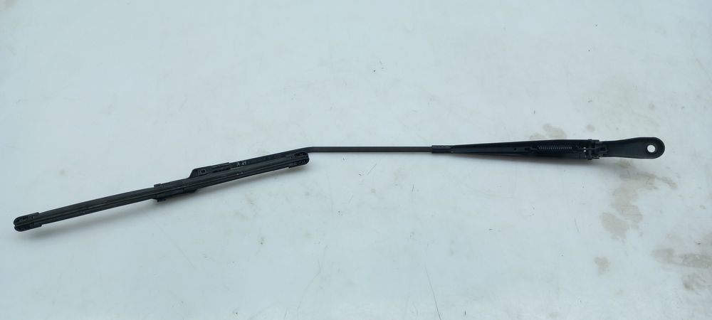 Haste / braço de escova limpa vidros frente direita RENAULT Twingo II