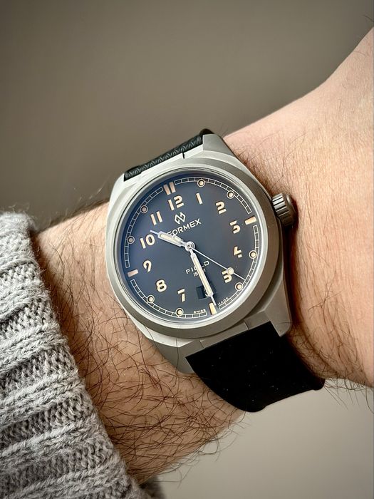 Zegarek Formex Field Ash Gray tytan Sellita SW200.