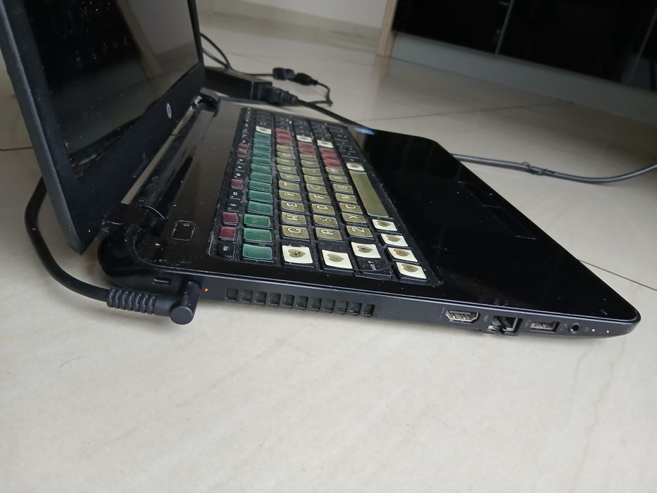 Laptop hp 15-r100nw notebook