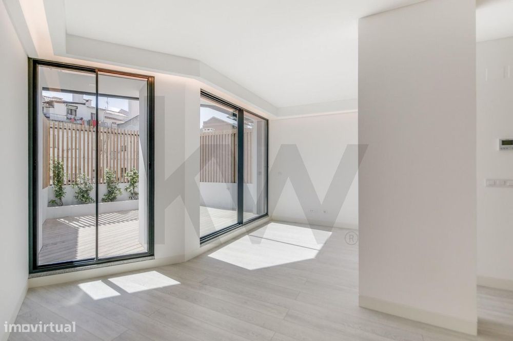 T1 Duplex para Arrendamento em Lisboa | Terraço, Jardim e Estacionamen