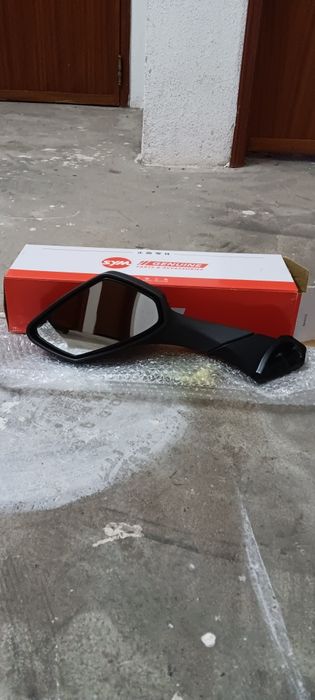 Sym gts  plásticos ano 2009 / 2012 originais espelho esquerdo e outros