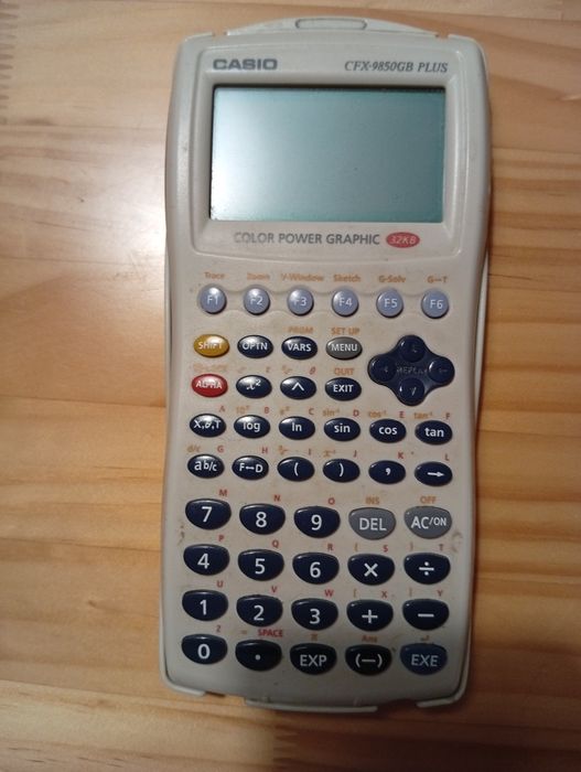 Calculadora gráfica Casio CFX 9850 GB