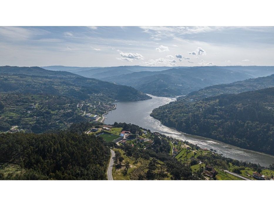 Lote de terreno para construção de Moradia individual, em Paços de ...