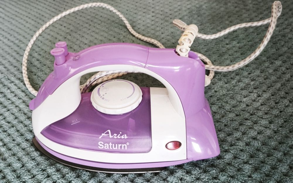 Праска Saturn, утюг Saturn