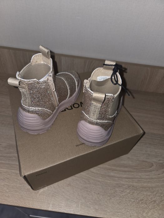 Чоботи ботінки демісезон для дівчинки фірмові нові устілка 16.5 см