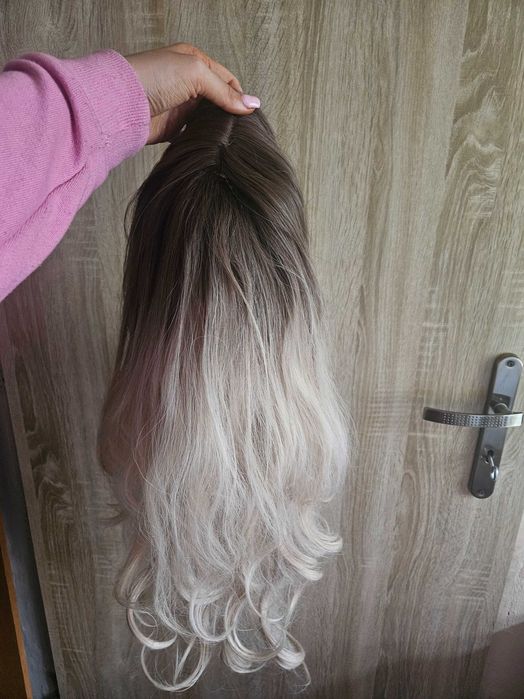Peruka dluga  blond