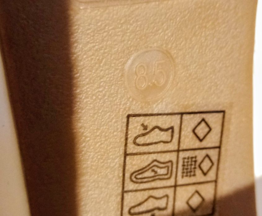 Botki roz.40 super stan zapinane na zamek -białe Okazja 38zł...