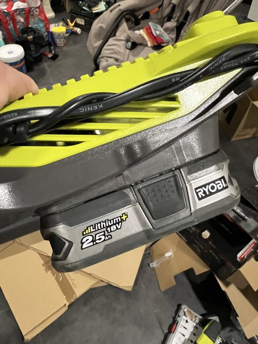 Conjunto ferramentas a bateria RYOBI