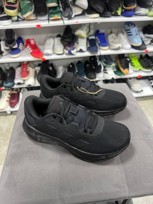 ОРИГІНАЛ 100% Кросівки Adidas Galaxy 7 M ID8757 41
