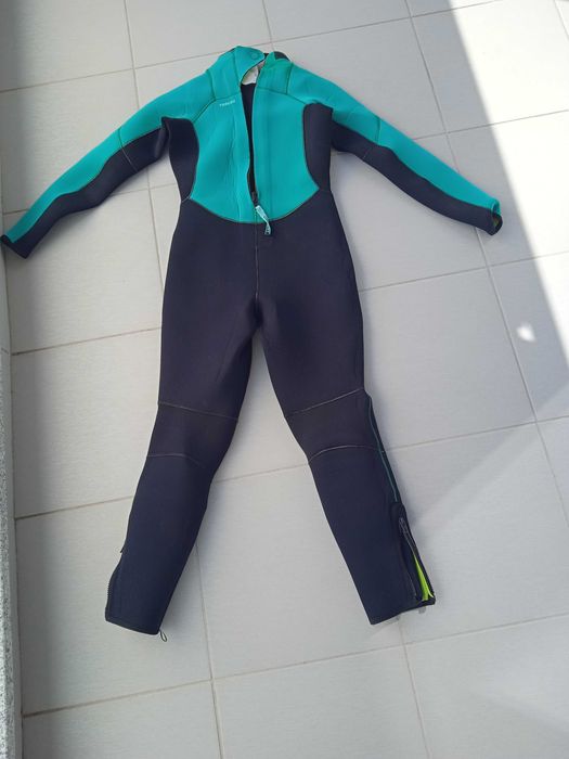 Fato de surf tribord em bom estado