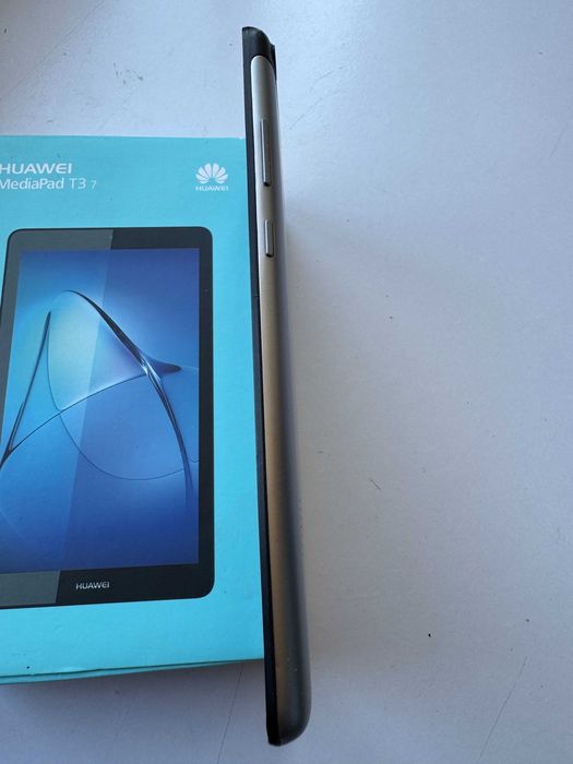 Планшет Huawei mediapad t3 7" 1/16 GB 4 ядра, Android 4.4.4, 5000 мАг