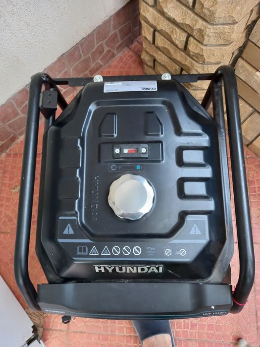 Бензогенератор Hyndai 3000 FE