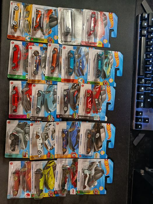 Kolekcja Hot Wheels Ponad 260modeli