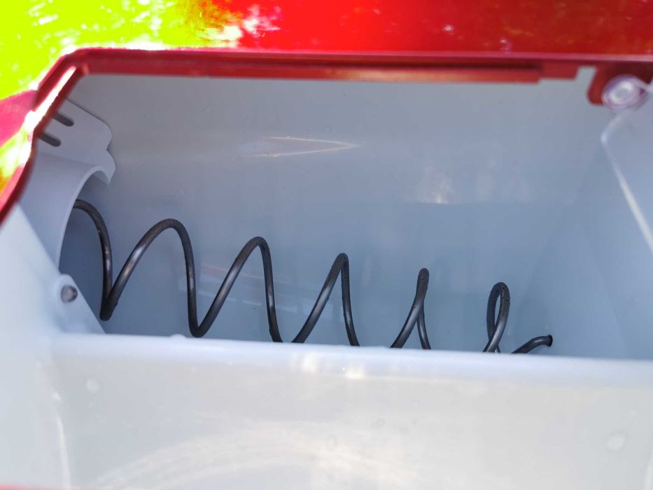 Kostkarka do lodu klarstein 100% sprawna z podajnikiem lodu VULCANO 2G