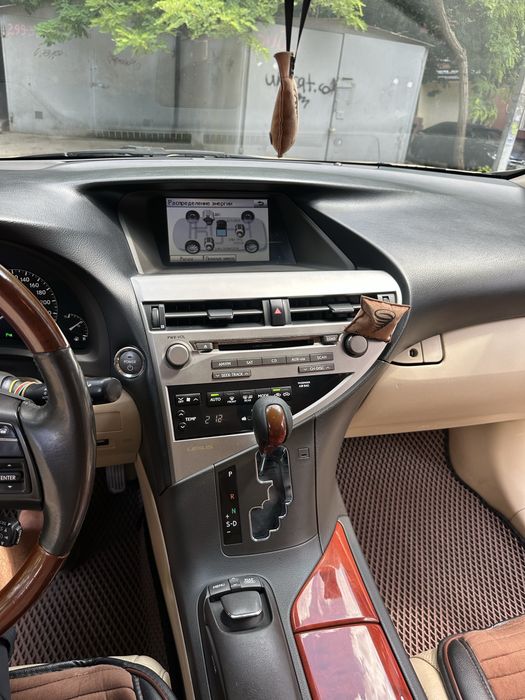 Lexus RX450h весь обслужен обмен на Tesla