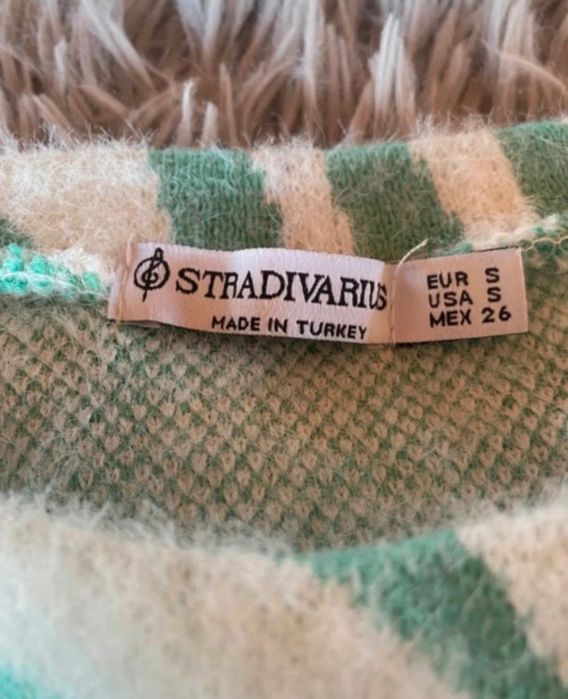 Sweterek damski Stradivarius