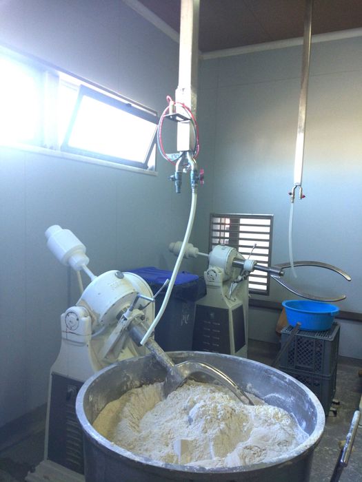 Vende-se 3 Amassadeiras de Garfo + Tinas em Inox