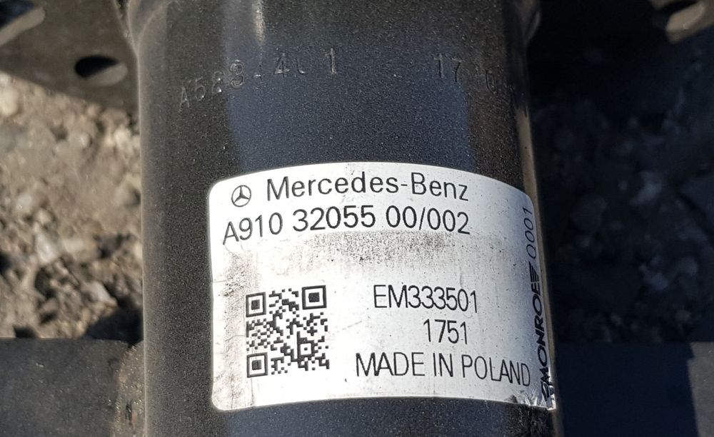 Mc Pherson Strut  Mercedes Sprinter W907 A⁠9⁠0⁠7⁠320⁠6⁠1⁠0