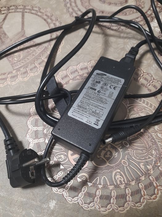 Продам нове зарядне до ноутбука Samsung