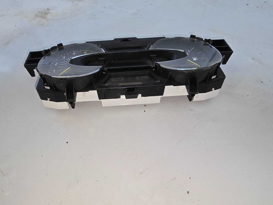 Licznik Renault Trafic III 24810- 2239R -B121-02