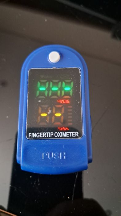 Oxímetro novo e embalado